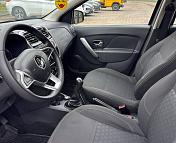 Renault Logan II · Рестайлинг , 2019 г., механика, бензин  - фото 9