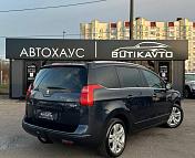 Peugeot 5008 I · Рестайлинг , 2015 г., механика, дизель - фото 4