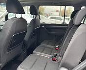 Volkswagen Touran I · 2-й рестайлинг , 2011 г., механика, бензин - фото 8