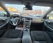 Volvo V60 I · Рестайлинг , 2011 г., механика, дизель - фото 7