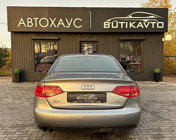 Audi A4 B8  - фото 5