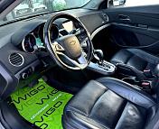 Chevrolet Cruze J300 · Рестайлинг , 2015 г., автомат, бензин - фото 9