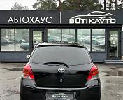 Toyota Yaris II (XP9) · Рестайлинг , 2009 г., механика, бензин - фото 5