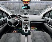 Peugeot 5008 I · Рестайлинг , 2015 г., механика, дизель - фото 9