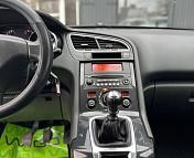 PEUGEOT 5008, 2009 г., механика, дизель - фото 10