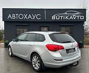 Opel Astra J · Рестайлинг , 2012 г., механика, дизель - фото 4
