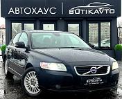 Volvo S40 II · Рестайлинг , 2010 г., робот, бензин