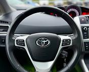 Toyota Verso I · Рестайлинг , 2014 г., механика, дизель - фото 12