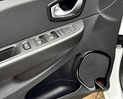 Renault Clio IV · Рестайлинг , 2019 г., механика, бензин - фото 10