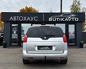 Peugeot 5008 I · Рестайлинг , 2014 г., механика, дизель - фото 6