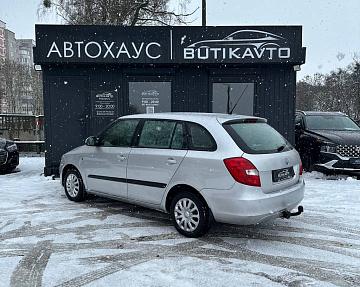 Skoda Fabia 5J · Рестайлинг - фото 4