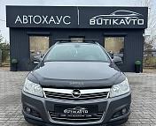 Opel Astra H · Рестайлинг , 2009 г., механика, дизель - фото 2