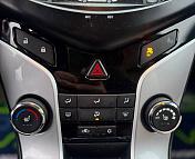 Chevrolet Cruze J300 · Рестайлинг , 2013 г., механика, бензин - фото 18