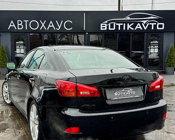 Lexus IS II - фото 4