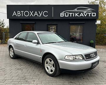Audi A8 D2