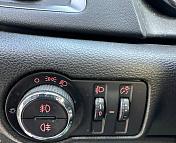 Opel Astra J · Рестайлинг , 2013 г., механика, бензин - фото 19