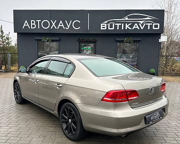 Volkswagen Passat B7 - фото 4