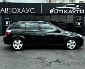 Opel Astra H · Рестайлинг , 2010 г., механика, бензин - фото 8