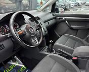 Volkswagen Touran I · 2-й рестайлинг , 2011 г., механика, дизель - фото 8