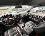 Volkswagen Touareg I · Рестайлинг , 2008 г., автомат, дизель - фото 9