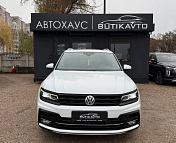 Volkswagen Tiguan II , 2017 г., робот, дизель - фото 2