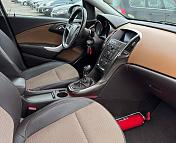 Opel Astra J , 2011 г., механика, дизель  - фото 11