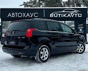 Peugeot 5008 I · Рестайлинг , 2015 г., механика, дизель - фото 6