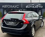 Volvo V60 I · Рестайлинг , 2014 г., робот, дизель - фото 6