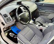 Volvo V50 I · Рестайлинг , 2010 г., механика, дизель - фото 10