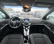 Chevrolet Cruze J300 · Рестайлинг , 2015 г., автомат, бензин  - фото 9