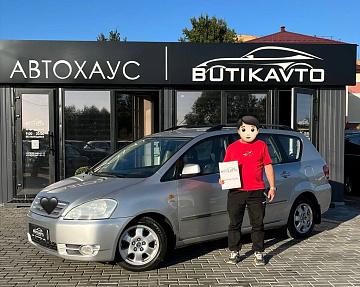 Toyota Avensis Verso I