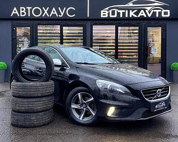 Volvo V40 II