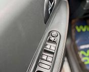 Peugeot 3008 I · Рестайлинг , 2015 г., механика, бензин - фото 17