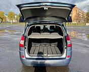 Renault Grand Scenic II · Рестайлинг , 2008 г., механика, дизель - фото 12
