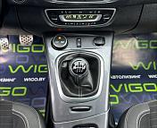 Renault Scenic III · 2-й рестайлинг , 2013 г., механика, дизель  - фото 14