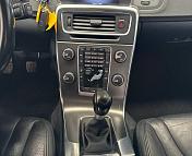 Volvo V60 I , 2011 г., механика, дизель - фото 11