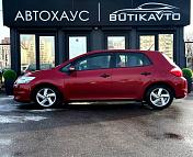Toyota Auris I (E150) · Рестайлинг , 2010 г., механика, дизель - фото 7