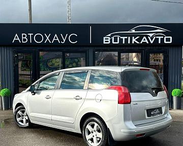 PEUGEOT 5008 - фото 4