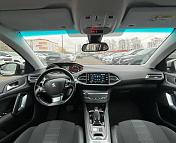 Peugeot 308 T9 · Рестайлинг , 2018 г., автомат, дизель - фото 9