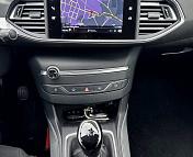Peugeot 308 T9 · Рестайлинг , 2020 г., механика, бензин - фото 15