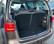 Volkswagen Touran I · 2-й рестайлинг , 2012 г., механика, дизель - фото 18