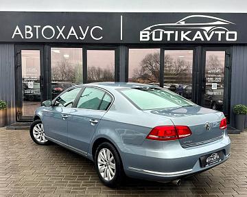 Volkswagen Passat B7 - фото 4