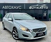 Volvo V60 I , 2012 г., механика, дизель