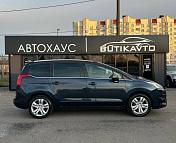 Peugeot 5008 I · Рестайлинг , 2015 г., механика, дизель - фото 8