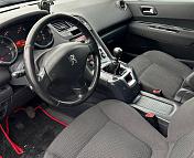 Peugeot 5008 I · Рестайлинг , 2016 г., механика, дизель  - фото 10