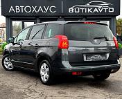 Peugeot 5008 I , 2013 г., механика, дизель - фото 4