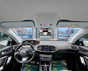 Peugeot 308 T9 · Рестайлинг , 2018 г., автомат, дизель - фото 9