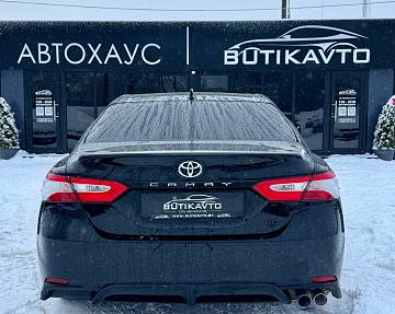 Toyota Camry XV70 - фото 5