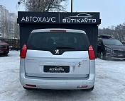 Peugeot 5008 I , 2011 г., механика, дизель - фото 5