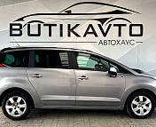 Peugeot 5008 I · Рестайлинг , 2014 г., механика, дизель - фото 8